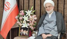 نماینده ولی‌فقیه در کردستان: ملت ایران در برابر دشمن تسلیم نمی‌شود