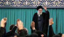 حضور رهبر شهید انقلاب در مانور دریایی سال ۱۳۶۴/ حسن روحانی هم بود + تصاویر