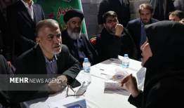 فرماندار بهارستان: میز خدمت ادارات در تجمعات مردمی برپا می‌شود