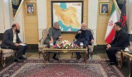 ورود وزیر کشور پاکستان به تهران با استقبال مومنی