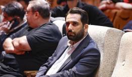 سخنگوی هیئت مدیره پرسپولیس: برخی نورچشمی فدراسیون و سازمان لیگ شده‌اند