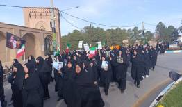 کاروان عزای بانوان بهابادی در سوگ اربعین رهبر شهید انقلاب