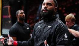 شکست در 12 ثانیه؛ چرا استیوسون هنوز امید بزرگ UFC است؟