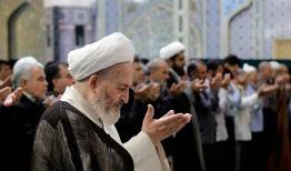 نماز بر پیکر رهبر شهید انقلاب را چه کسی اقامه خواهد کرد؟