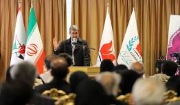 استاندار اصفهان: خانواده‌های شهدا ستون‌های پنهان امنیت ایران هستند