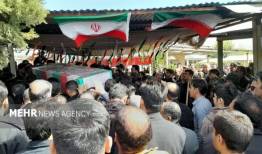پیکر شهید دریادار دوم خلبان حسین دانا در نقده تشییع شد