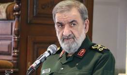 سرلشکر رضایی: انتقام و خونخواهی امام شهید باید دنبال شود