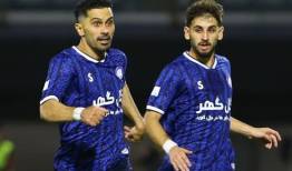 حمایت هواداران پرسپولیس از عالیشاه و شعار علیه خداداد