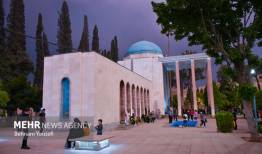 بزرگداشت سعدی، بزرگداشت روح زنده ایرانی است