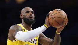 لیگ NBA| فیلادلفیا به دنبال شکار لبران جیمز