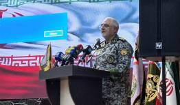پزشکان ارتش رزمندگان خط مقدم سلامت و دفاع هستند