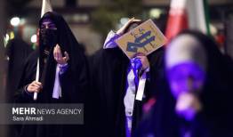 نقش دختران در تجمعات شبانه بی‌بدیل و تأثیرگذار است