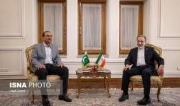 دیدار فرمانده ارتش پاکستان با عراقچی
