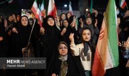 حماسه اردستان؛ اوج همدلی، تجدید پیمان با ولایت