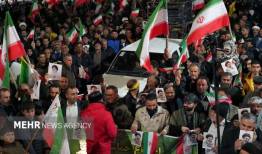 طنین لبیک یا خامنه‌ای در خمینی شهر
