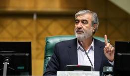 کنترل و مدیریت تنگه هرمز حق مسلم ملت ایران است