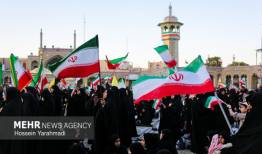 برگزاری اجتماع دانشجویی دختران ایران در حرم حضرت معصومه (س)