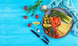 تأثیر رژیم غذایی در مدیریت عدم تعادل هورمون‌ها