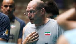 پیاتزا: همه بازیکنان باید در کنار هم برای تیم تلاش کنند