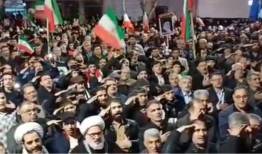 مردم میاندوآب میدان را رها نمی کنند
