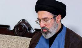 حضور رهبر انقلاب در مراسم تشییع رهبر شهید!