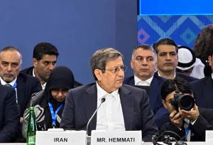 همتی:  اقتصاد ایران تاب‌آوری بسیار خوبی از خود نشان داده/ ادعای فروپاشی اقتصاد ایران توهمی بیش نیست
