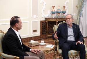 پزشکیان در دیدار با عاصم منیر: آمریکا باید رویکرد خود را با ایران اصلاح کند