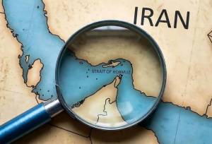صداوسیما: تنگه هرمز همچنان مسدود است/کشتی‌ها در انتظار مجوز عبور