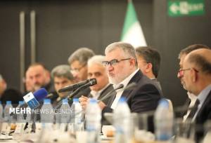 معتمدیان: منطقه آزاد تهران باید به سکوی صادرات تبدیل شود