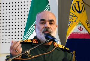 سردار کرمی: ملت ایران از هیچ قدرتی واهمه ندارد/ آمریکایی‌ها درخواست آتش‌بس داشتند، ما که نداشتیم