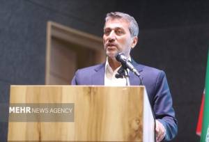 فروزان: ماکو باید برای نقش‌آفرینی در آینده اقتصاد کشور آماده شود