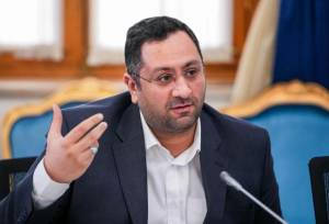 معاون وزیر ارتباطات: با فراگیری استارلینک مجبور به قطع برق می‌شویم/ استارلینک رجیستری را بی اثر خواهد کرد