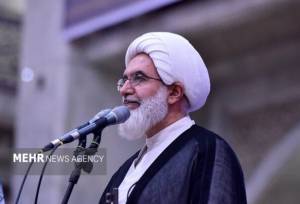 امام جمعه تهران: تا زانو زدن دشمن را نبینیم دست از سرش بر نمی داریم/ دشمن شکست مفتضحانه خورده اما ادبیات باخت را هم بلد نیست