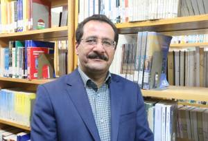 چرا نسخه اقتصادی روسیه در ایران جواب نمی‌دهد؟ | دل انگیزان: تداوم وضع موجود می‌تواند تورم، رکود و بیکاری را تشدید کند | پایه‌های مالیاتی باید بازتعریف شوند