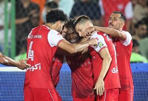 سه گل و سه امتیاز با شکست ملوان/ پرسپولیس با برد به استقبال دربی رفت