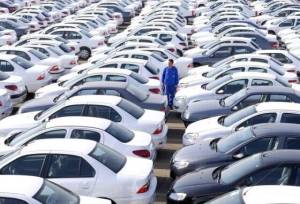 توقف فروش در برخی نمایشگاه‌های خودرو | صدرایی: نرخ‌های فعلی هیچ تناسبی با درآمد جامعه ندارد