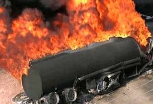 تشکیل پرونده قضایی برای حادثه انفجار تانکر سوخت در سنندج