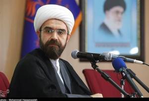 یادداشت جالب نوه امام درباره چهلمین روز تدفین امام شهید خامنه‌ای