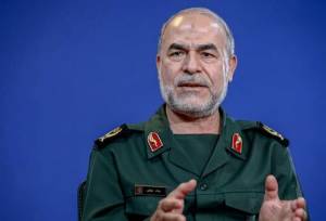 سردار جوانی: ترامپ متوهم است و نمی‌تواند بفهمد چرا شکست خورده/ هر اقدام تازه ترامپ، شکست و خسارت آمریکا را بیشتر می‌کند