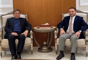 همتی در بغداد؛ موانع مبادلات تجاری و بانکی ایران و عراق رفع می‌شود؟