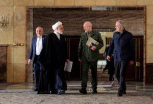 قیمت جدید بنزین در راه است؟/ ماجرای سه‌نرخی شدن قیمت بنزین چیست؟/ منتقدان، پیشاپیش چه هشدارهایی می‌دهند؟