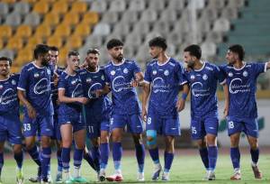 فریبا: اسکلت استقلال حفظ شده؛ بازیکنان جوان از فرصت استفاده کنند