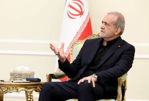 پزشکیان: با امر و نهی نمی‌شود جامعه را اداره کرد