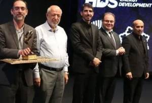 استاد دانشگاه تهران رتبه اول جایزه ملی انرژی‌های تجدیدپذیر را کسب کرد