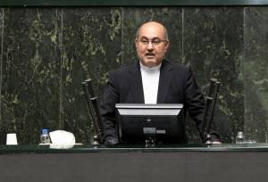 دهقان ناصرآبادی: افشای مسیرهای فروش نفت ضربه به امنیت اقتصادی کشور است