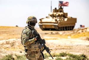 بالون جاسوسی ارتش آمریکا در اربیل عراق فرود آورده شد+ عکس