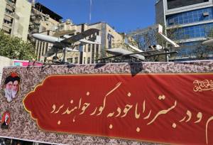 ببینید|نمایش پهپادهای ایرانی در رزمایش بزرگ «جان‌فدای ایران»