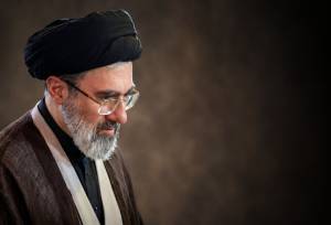 ادعای جدید درباره دومین ترور آیت الله سیدمجتبی خامنه‌ای/ رهبری در بیمارستان بودند و ایشان را از زیر آوار بیرون کشیدند+ فیلم