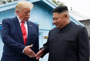 ترامپ به دنبال دیدار با کیم جونگ اون/ پیونگ‌یانگ چراغ سبز نشان نداد