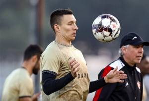 پیراهن سرگیف بدون لوگوی پرسپولیس!